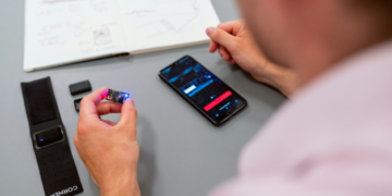 Which Programming Software For FS100s 83 Icom